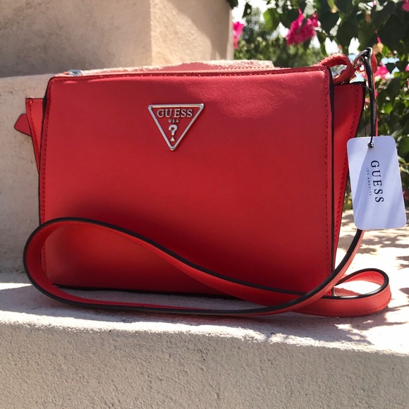 Guess Purse - Picture 3 of 6